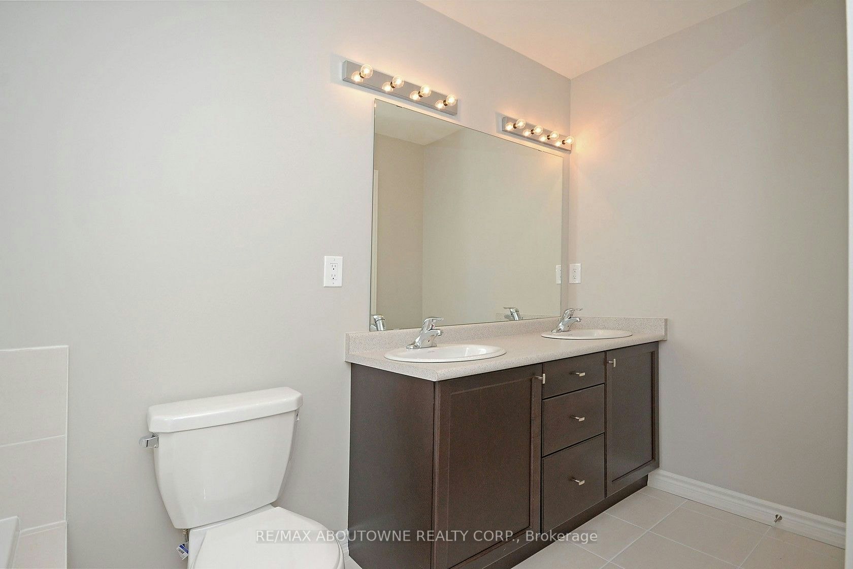 22 Ryan Street, Centre Wellington, ON, N1M 0C9 - 34