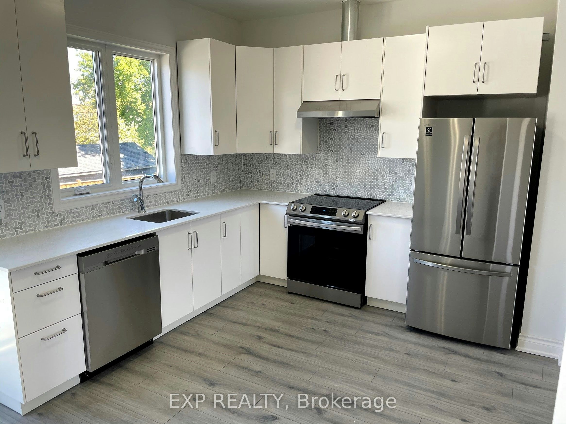 5-17 East Street, St. Catharines, ON, L2R 3Y9 - 2