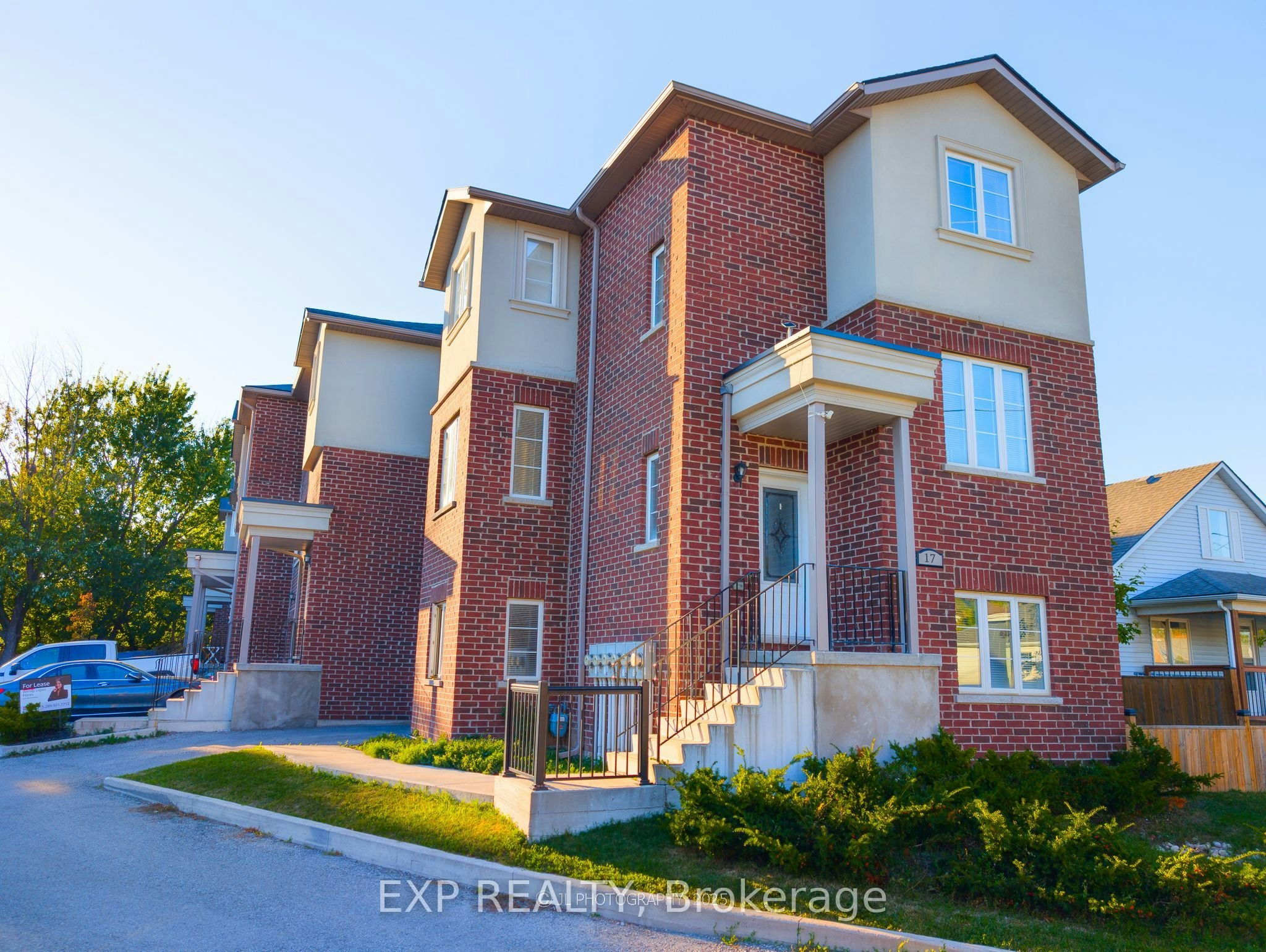 5-17 East Street, St. Catharines, ON, L2R 3Y9