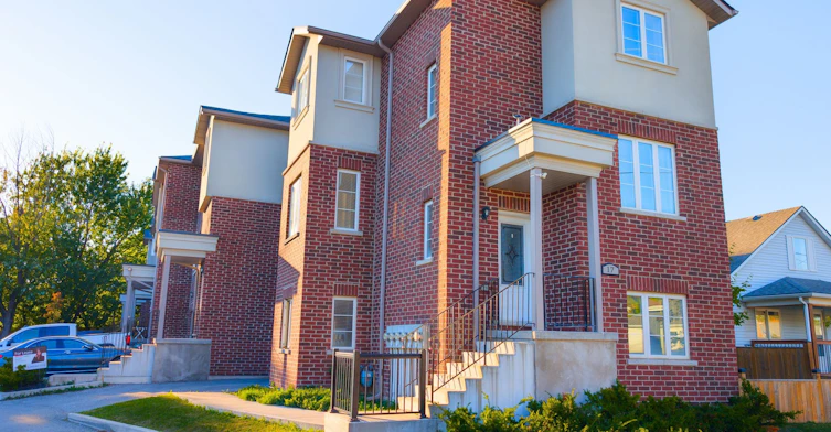 5-17 East Street, St. Catharines, ON, L2R 3Y9