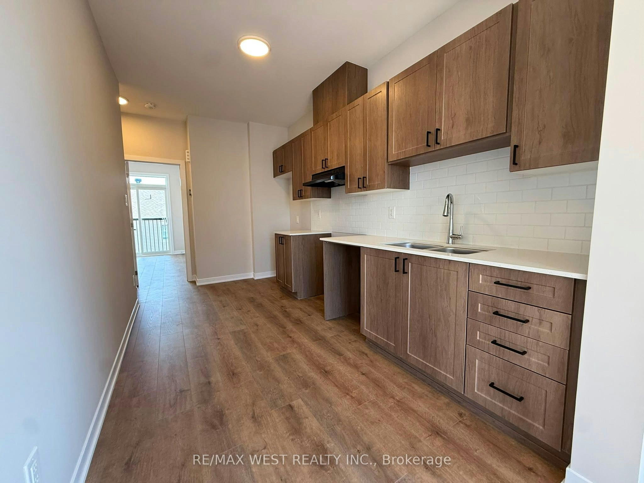 777 Utopie Private, Ottawa, ON, K1W 0M5 - 11
