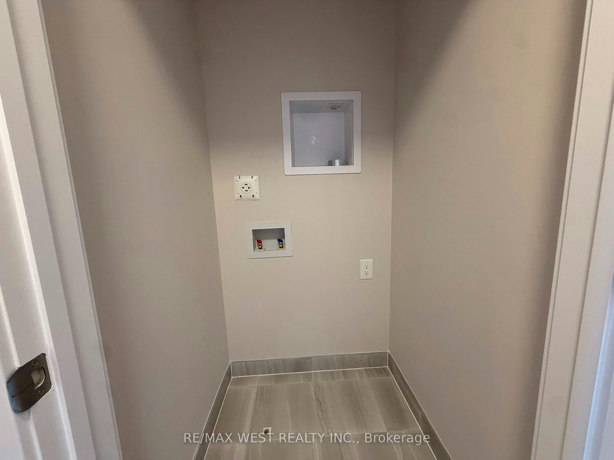 777 Utopie Private, Ottawa, ON, K1W 0M5 - 12