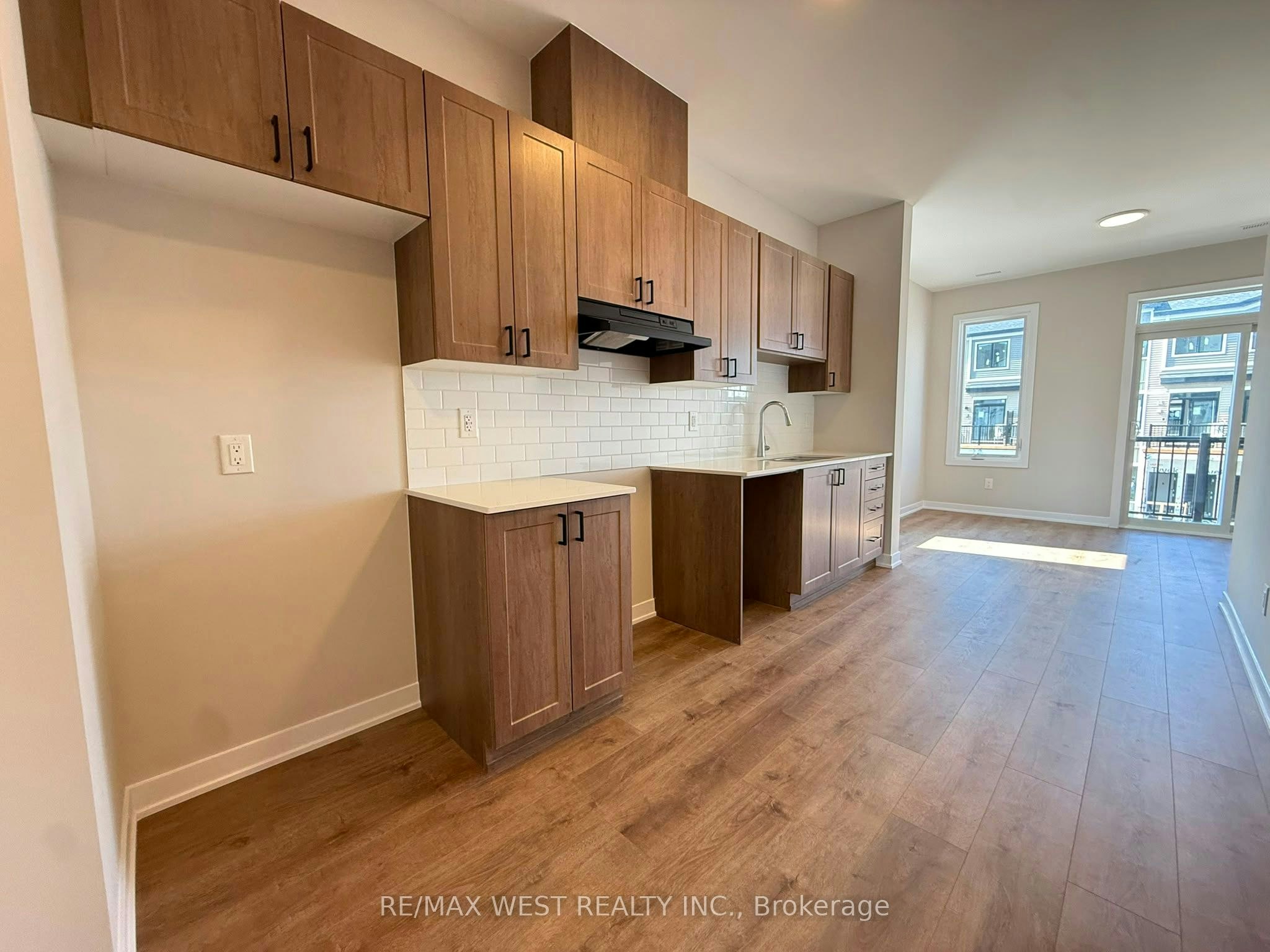 777 Utopie Private, Ottawa, ON, K1W 0M5 - 10
