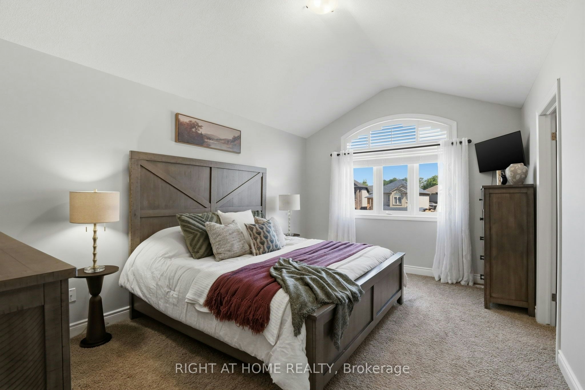 2322 Buroak Drive, London, ON, N6G 0L1 - 8