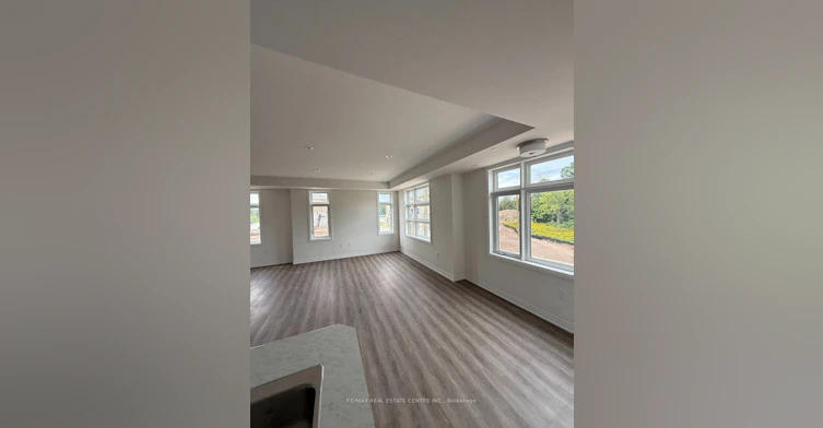 933 North Waterdown Drive, Hamilton, ON, L8B 2B1 - 3
