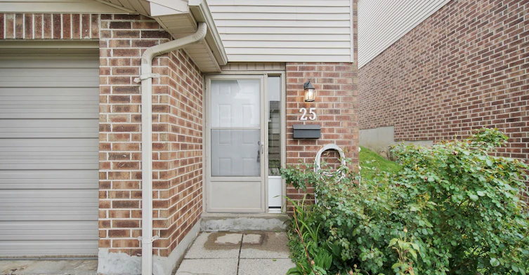 25-450 Pond Mills Road, London, ON, N5Z 4X2 - 4