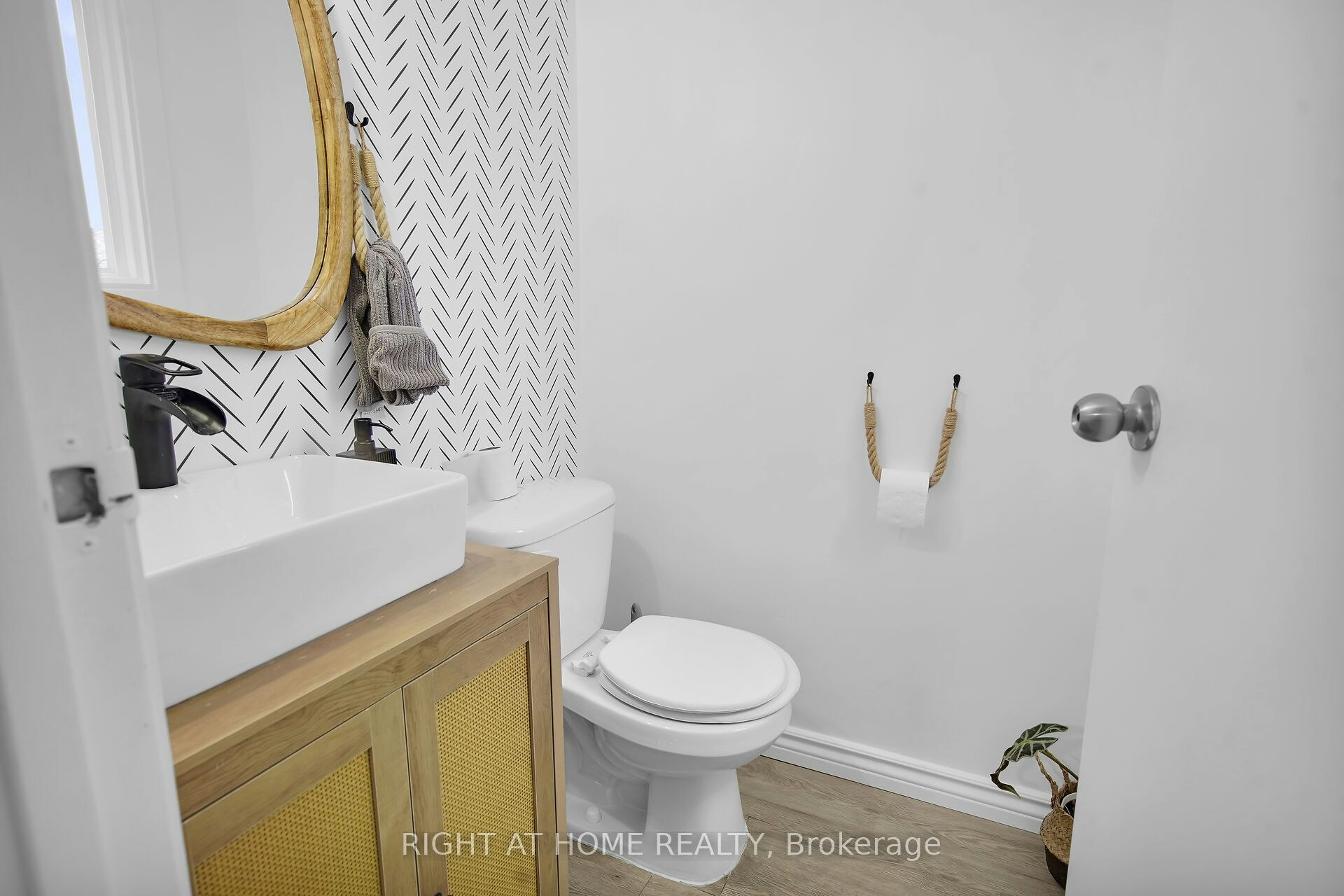 25-450 Pond Mills Road, London, ON, N5Z 4X2 - 19