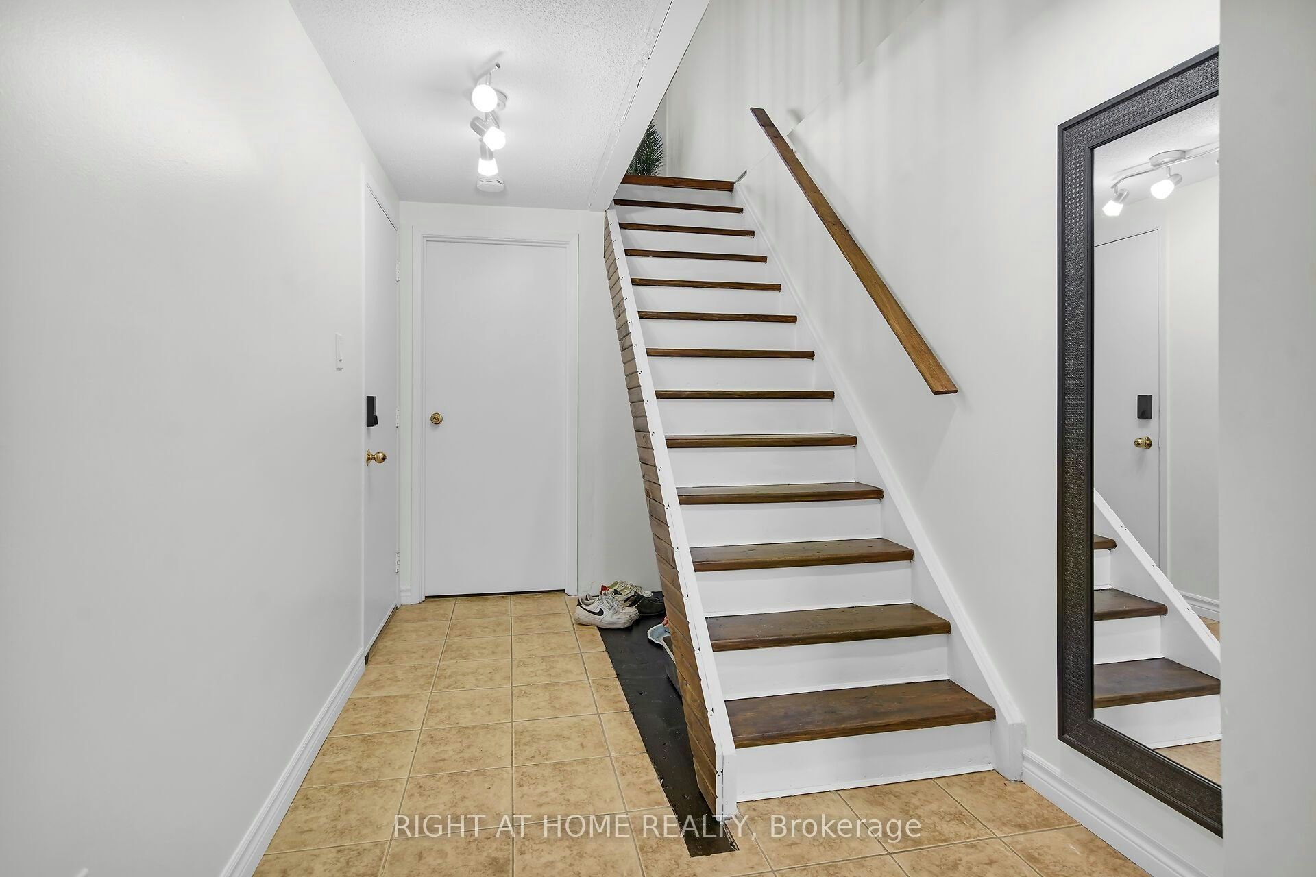 25-450 Pond Mills Road, London, ON, N5Z 4X2 - 11