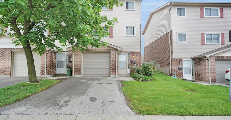 25-450 Pond Mills Road, London, ON, N5Z 4X2