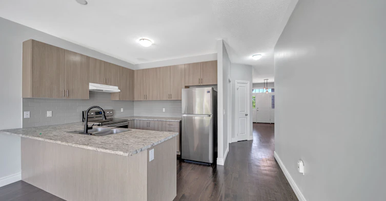793 Spillsbury Drive, Peterborough, ON, K9K 1K9 - 5