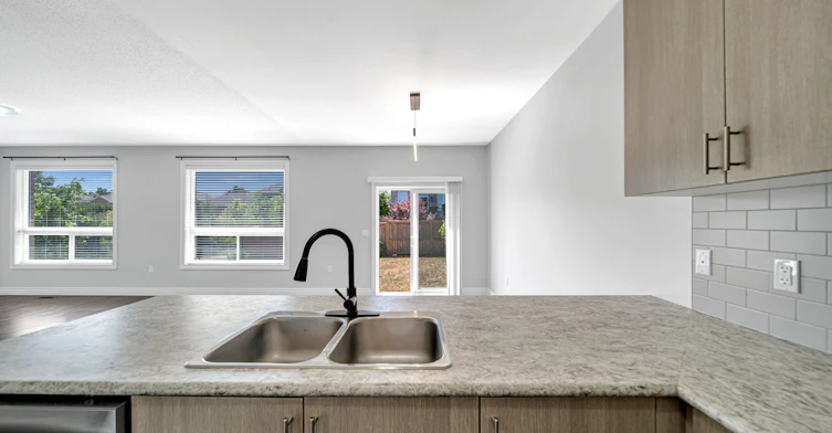 793 Spillsbury Drive, Peterborough, ON, K9K 1K9 - 9