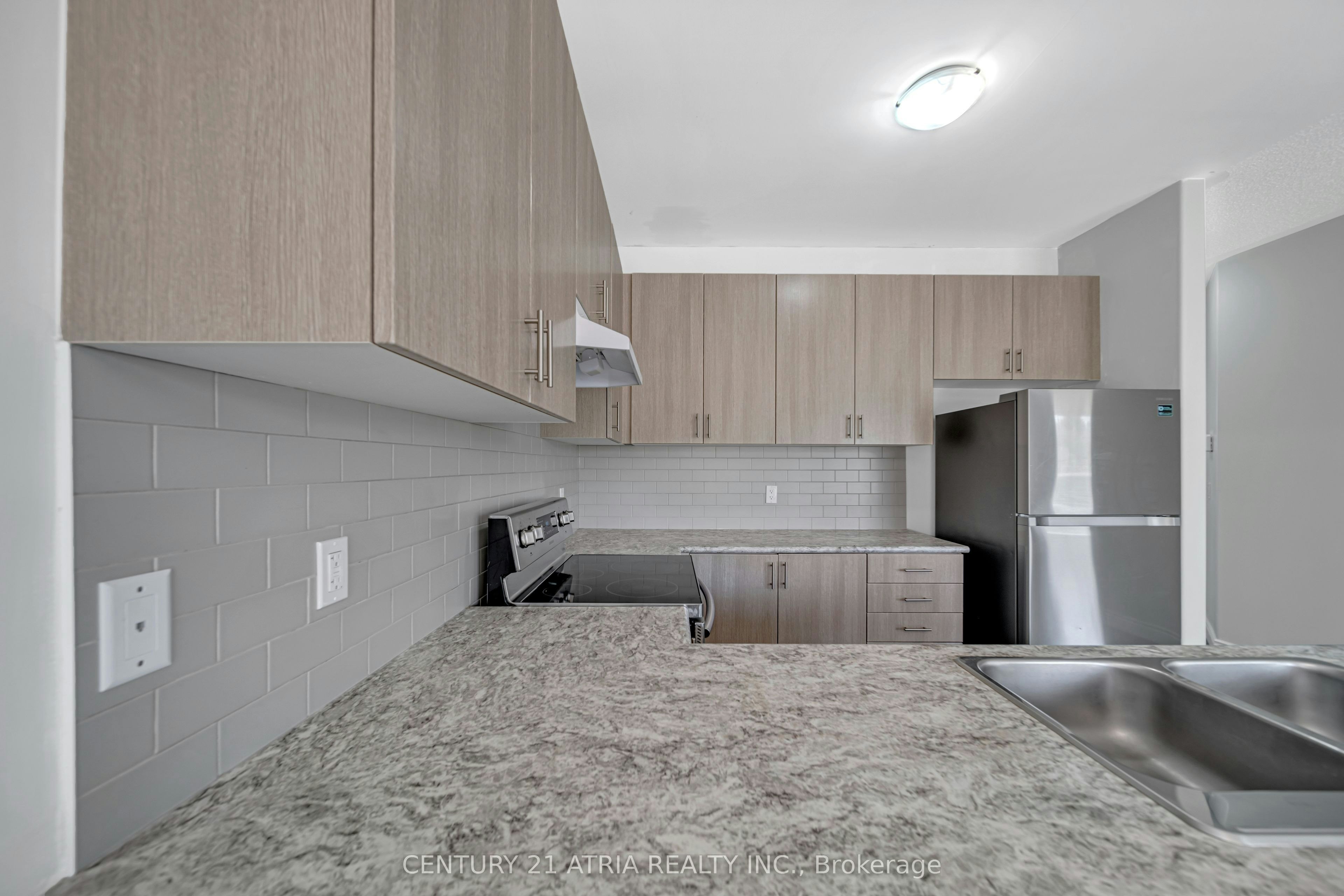 793 Spillsbury Drive, Peterborough, ON, K9K 1K9 - 12