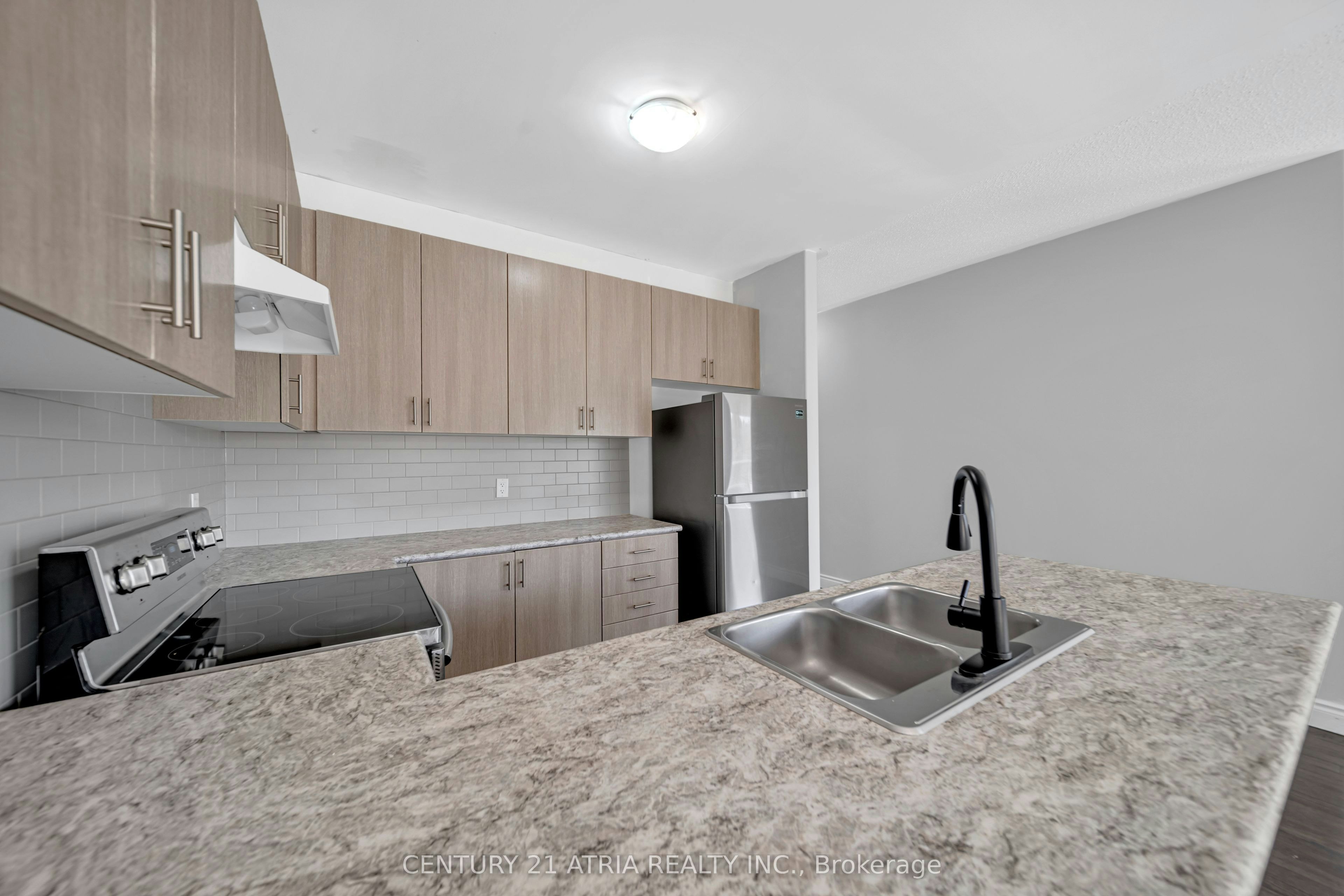 793 Spillsbury Drive, Peterborough, ON, K9K 1K9 - 13
