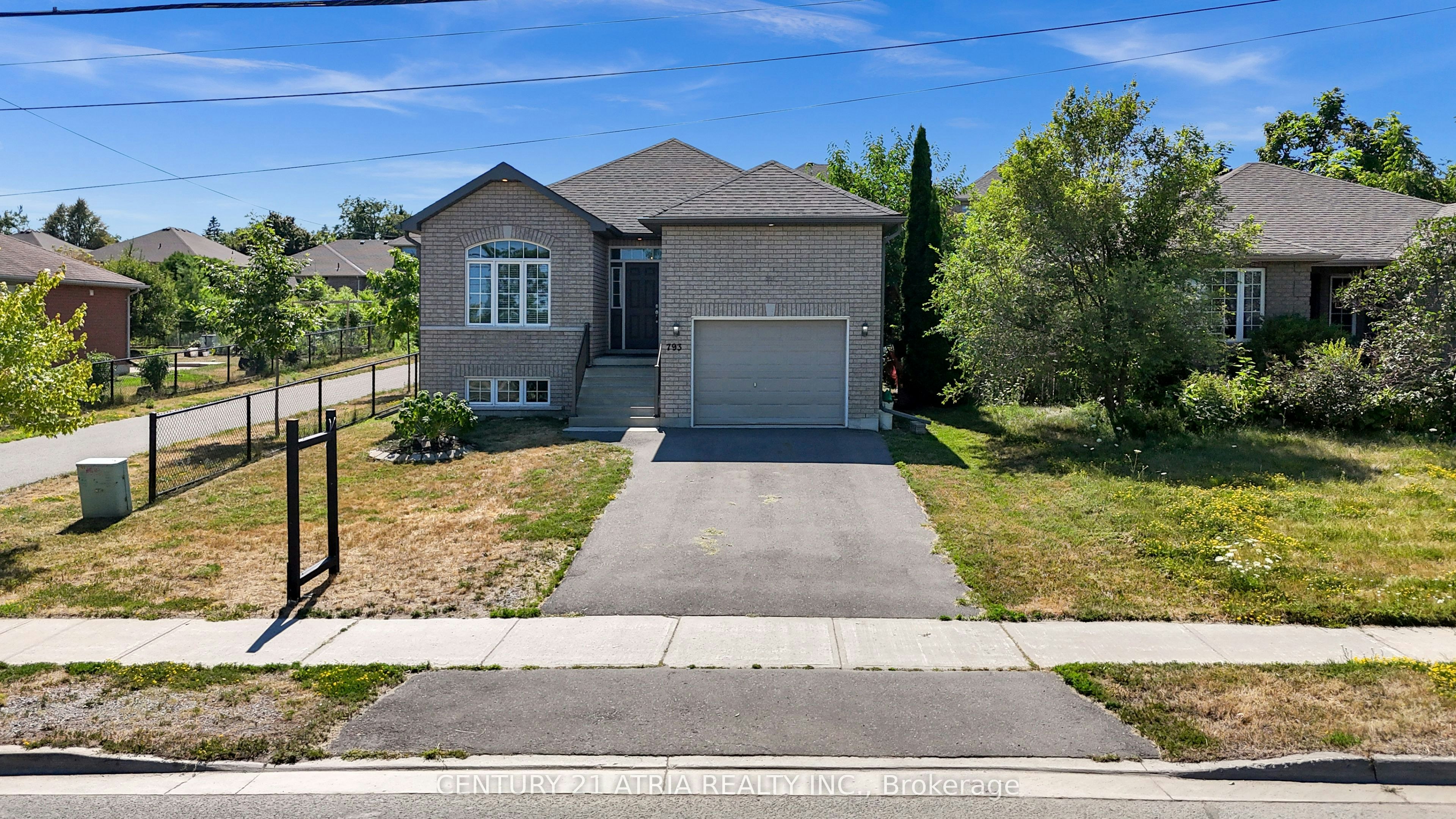 793 Spillsbury Drive, Peterborough, ON, K9K 1K9 - 2