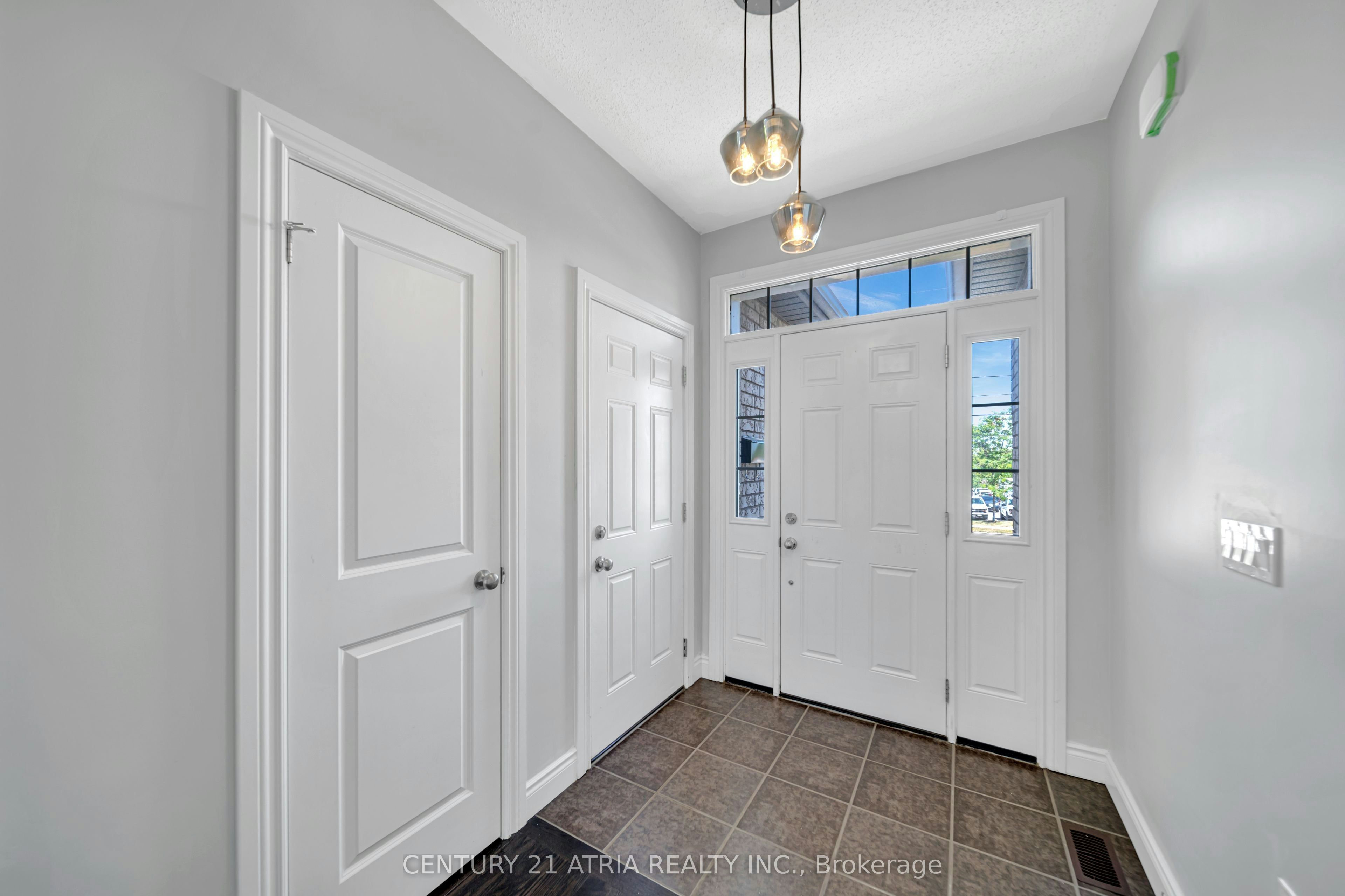 793 Spillsbury Drive, Peterborough, ON, K9K 1K9 - 3