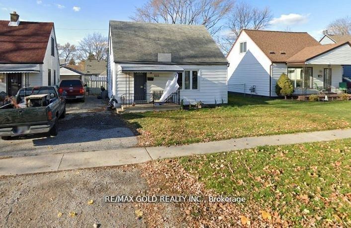 1315 Partington Avenue, Windsor, ON, N9B 2P5
