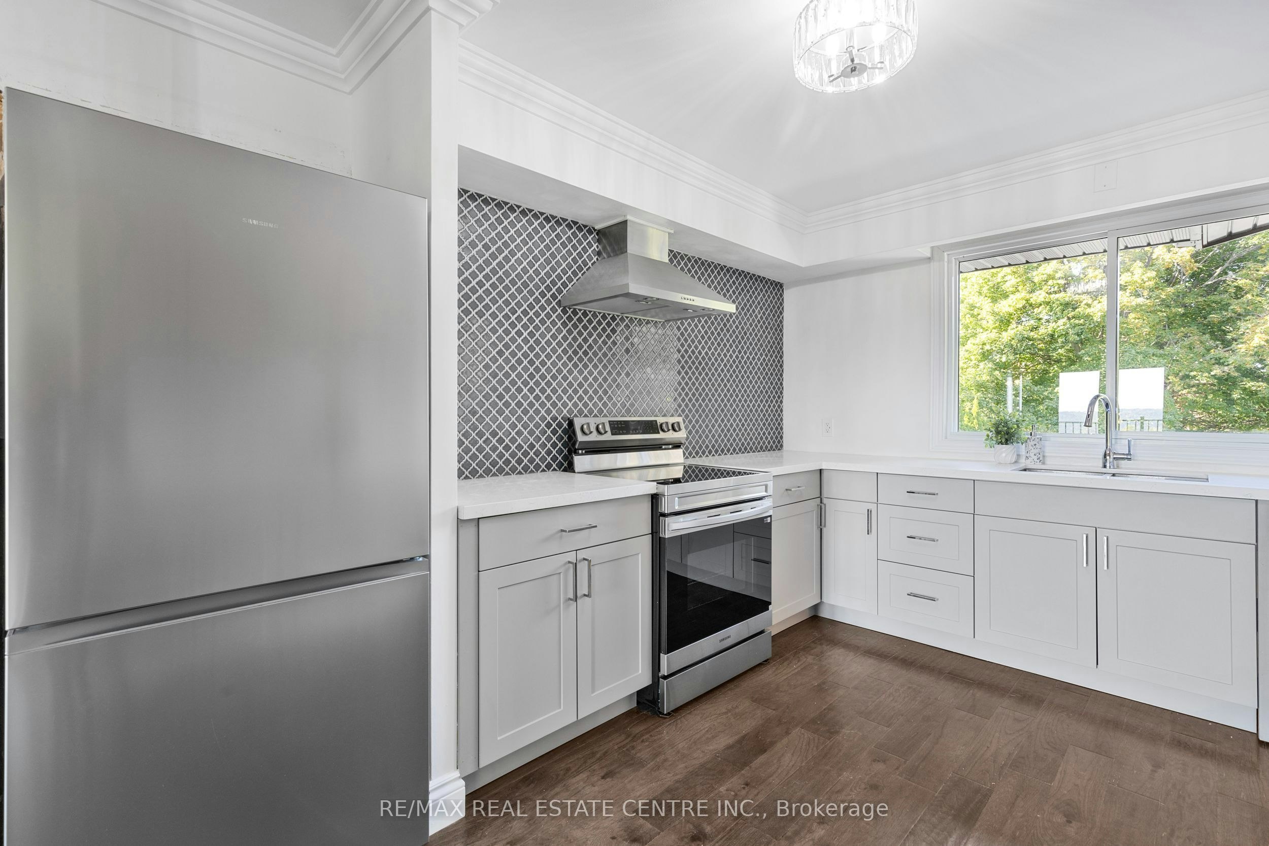 50 Oak Avenue, Hamilton, ON, L9H 4Y9 - 32