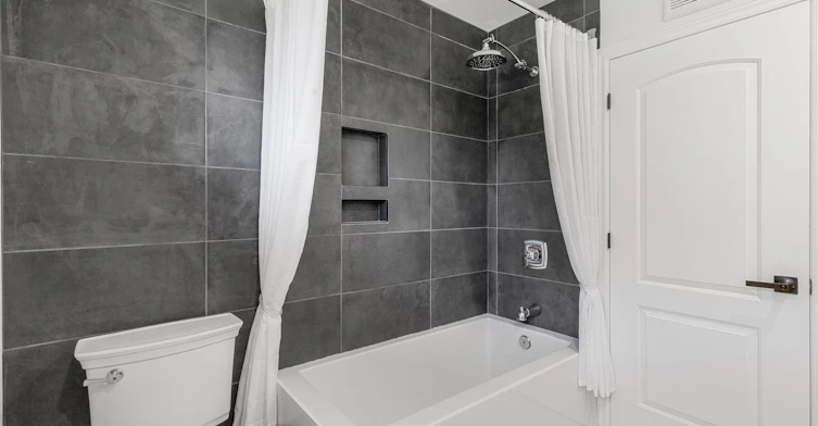 50 Oak Avenue, Hamilton, ON, L9H 4Y9 - 36