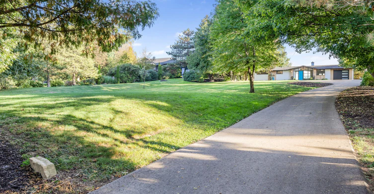 50 Oak Avenue, Hamilton, ON, L9H 4Y9 - 4