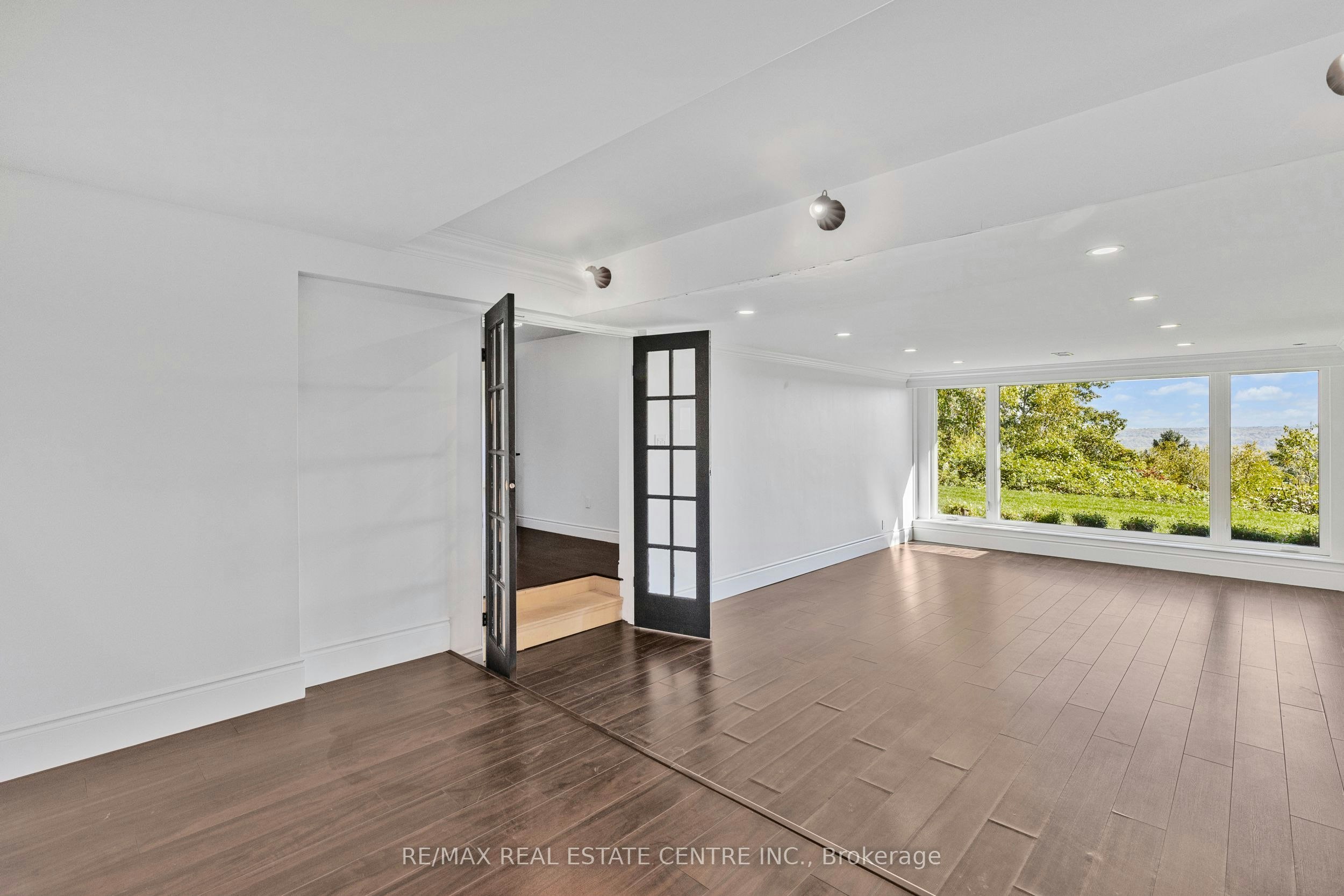 50 Oak Avenue, Hamilton, ON, L9H 4Y9 - 15