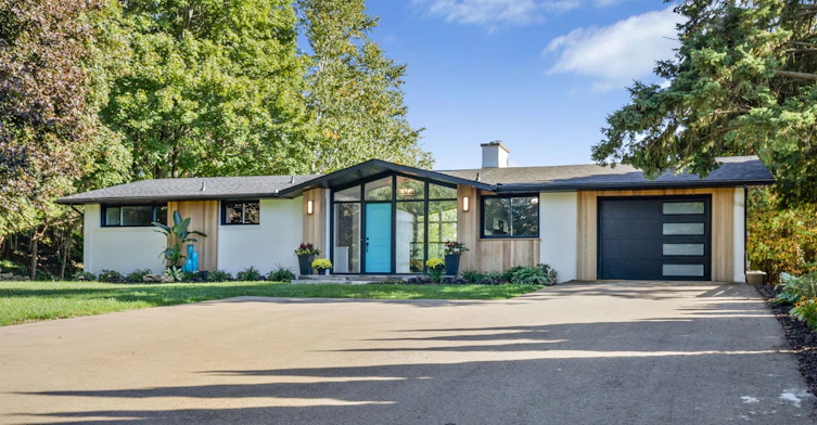 50 Oak Avenue, Hamilton, ON, L9H 4Y9