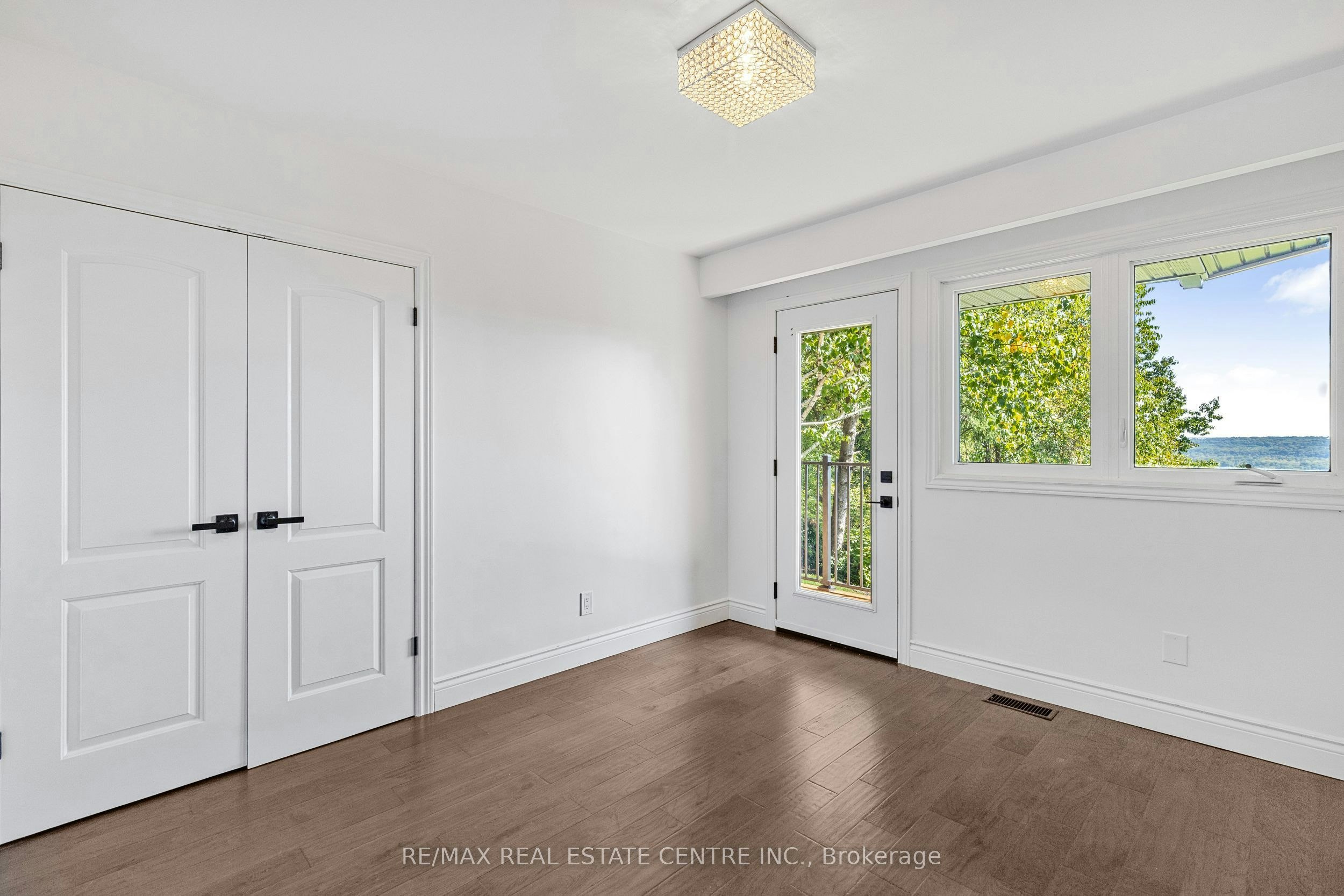 50 Oak Avenue, Hamilton, ON, L9H 4Y9 - 10