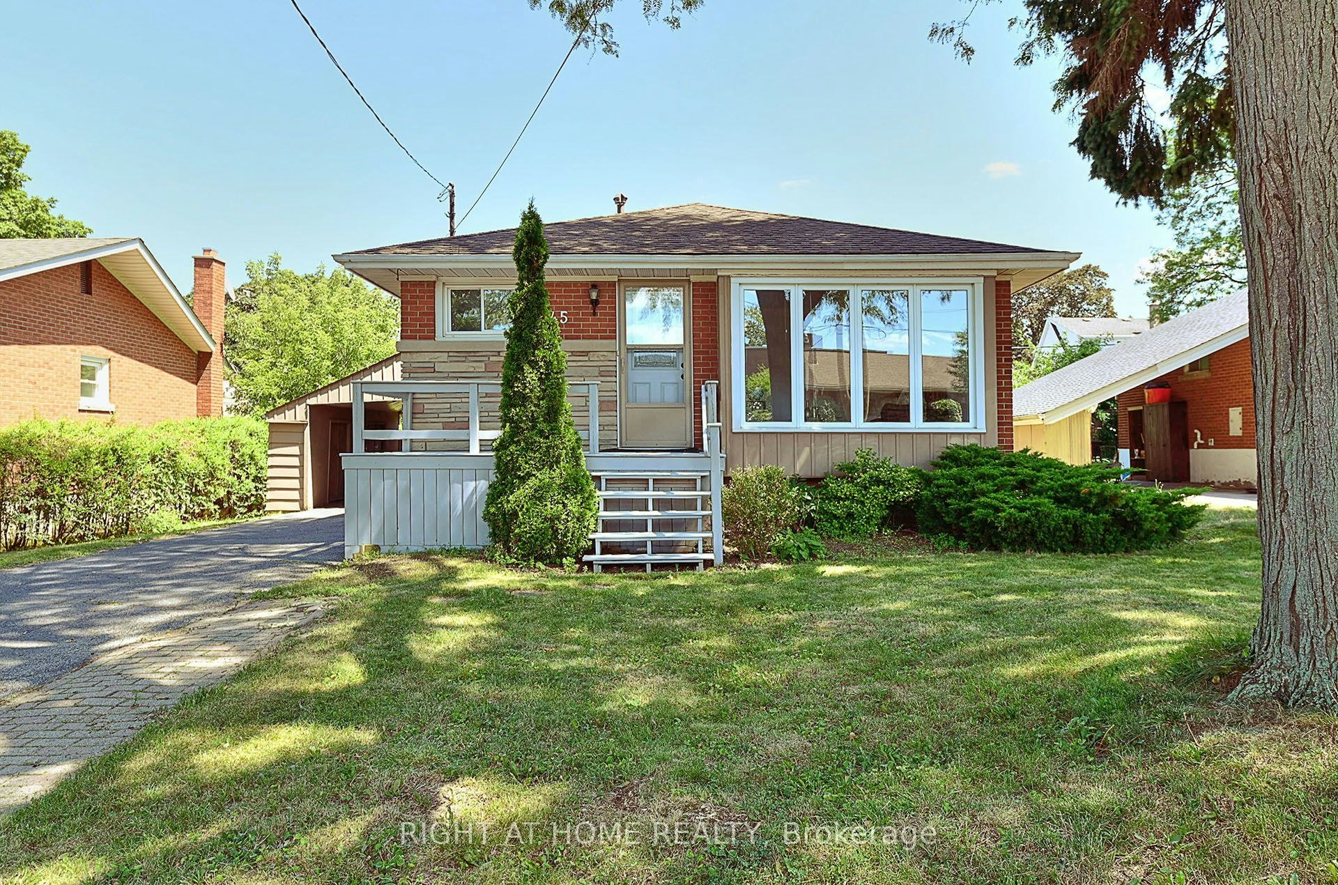 245 West 33rd Street, Hamilton, ON, L9C 5J7