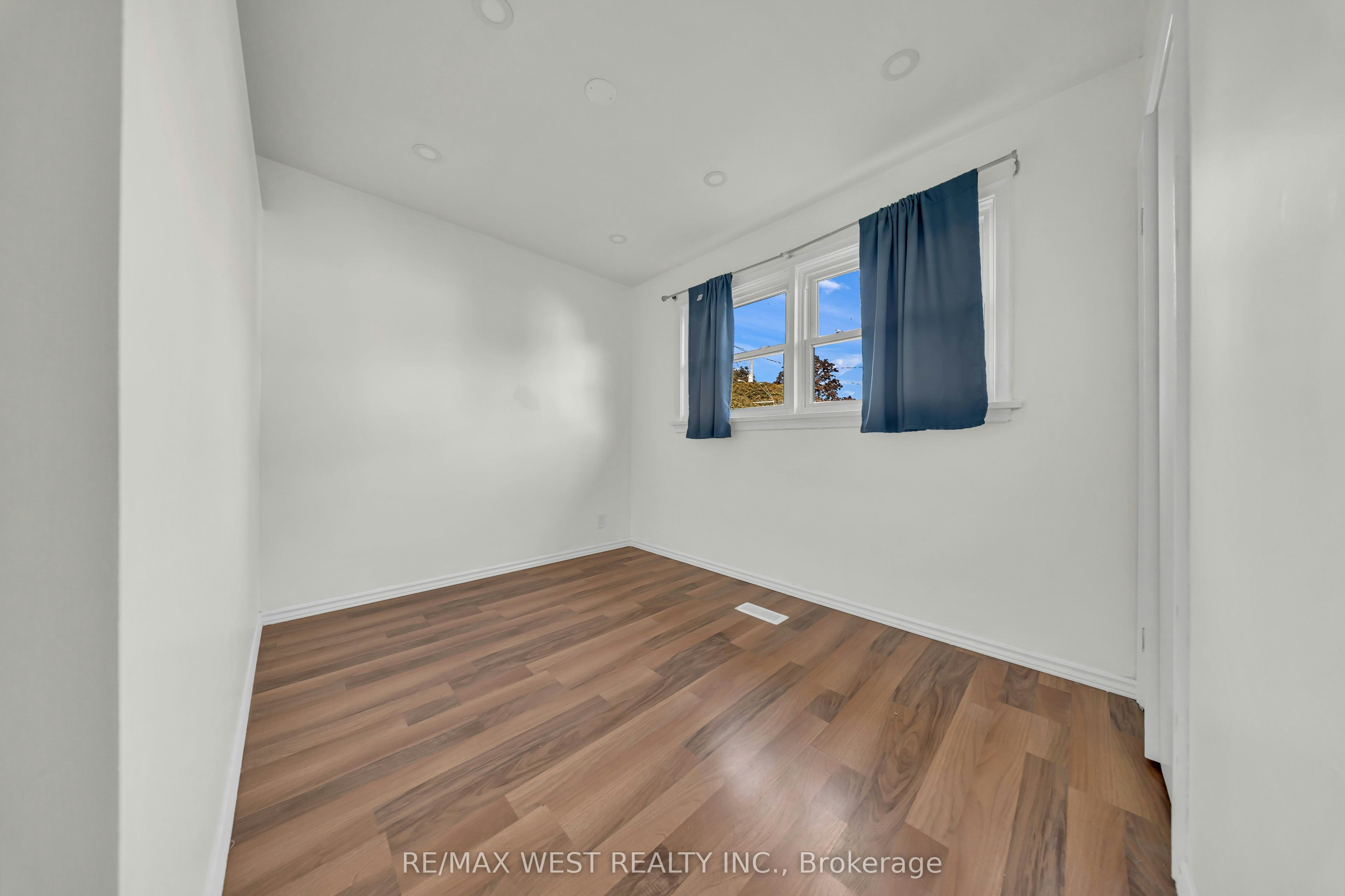 28 Donley Street, Kitchener, ON, N2M 3P1 - 14
