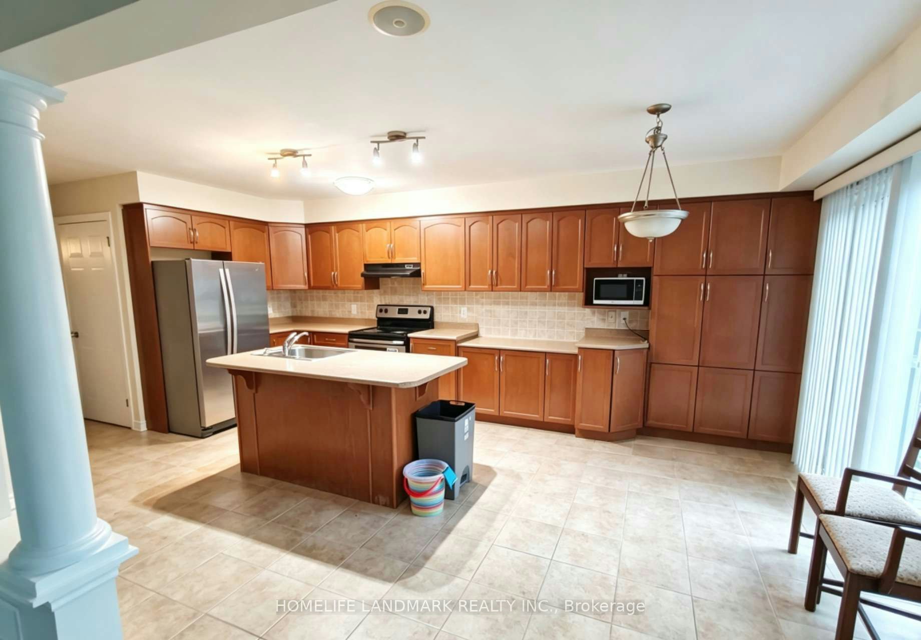 740 Oakcrossing Road, London, ON, N6H 5V9 - 2