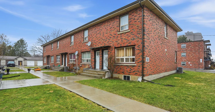D-424 East 42nd Street, Hamilton, ON, L8T 3A9 - 9