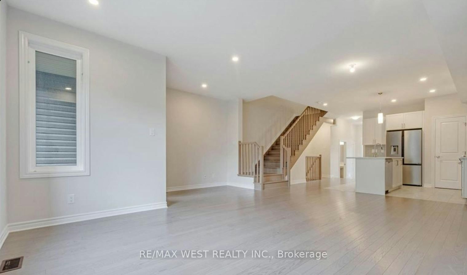 1026 Kijik Crescent, Ottawa, ON, K1X 1G6 - 12