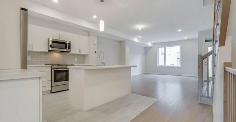 1026 Kijik Crescent, Ottawa, ON, K1X 1G6 - 4