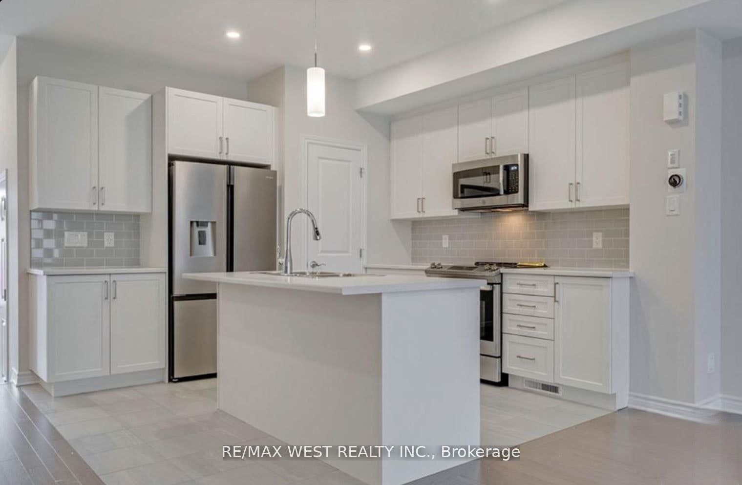 1026 Kijik Crescent, Ottawa, ON, K1X 1G6 - 5