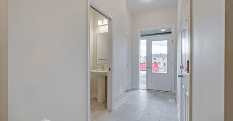 1026 Kijik Crescent, Ottawa, ON, K1X 1G6 - 3