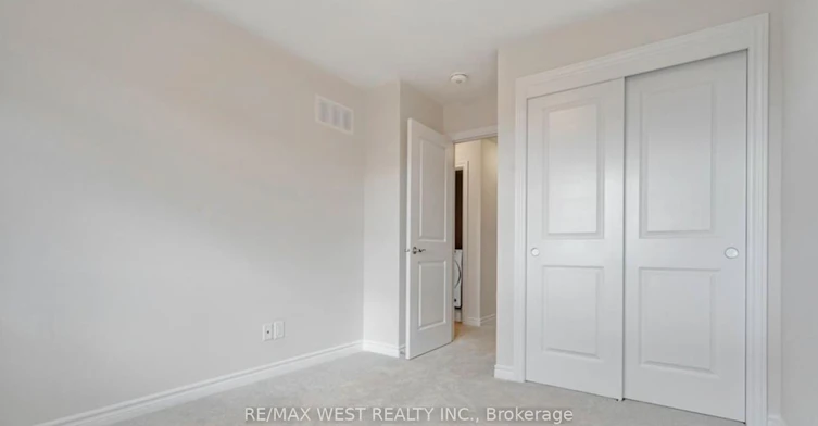 1026 Kijik Crescent, Ottawa, ON, K1X 1G6 - 18