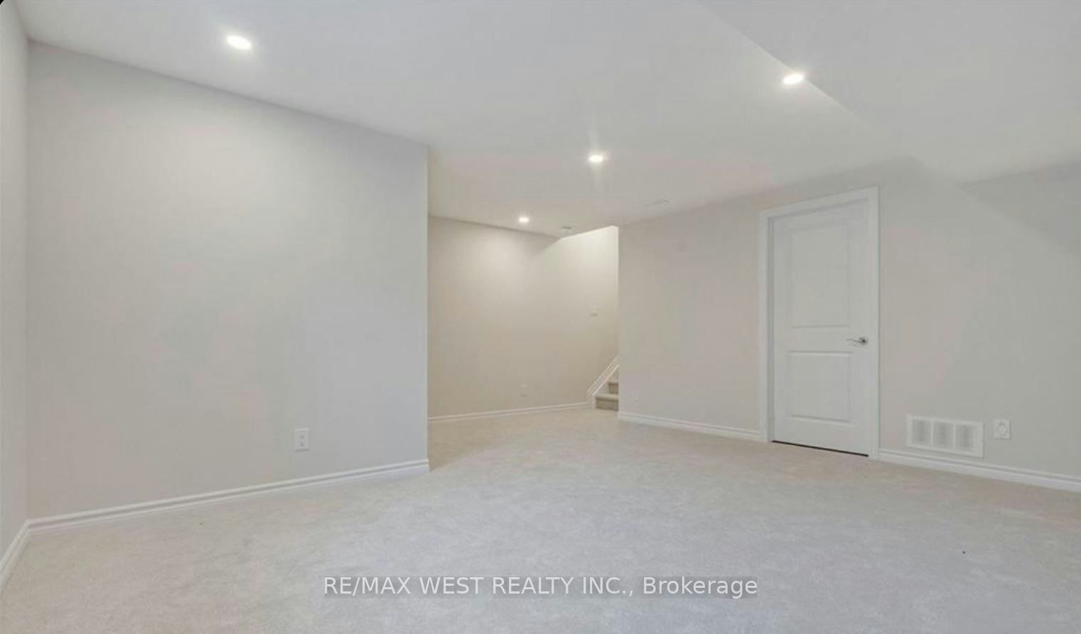 1026 Kijik Crescent, Ottawa, ON, K1X 1G6 - 24
