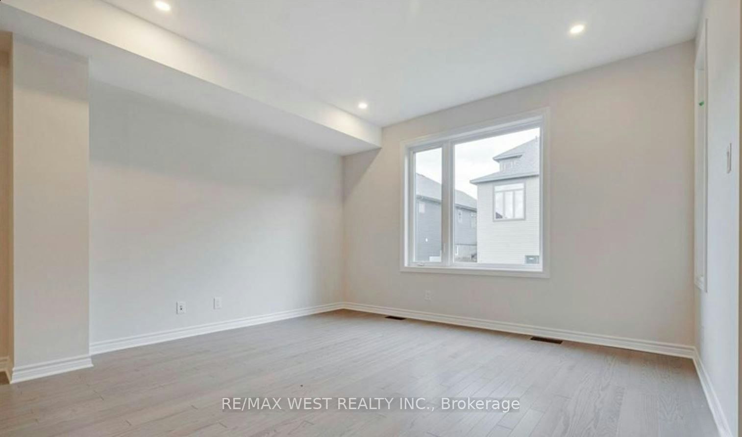 1026 Kijik Crescent, Ottawa, ON, K1X 1G6 - 11