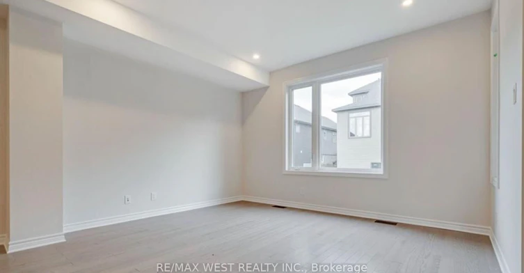 1026 Kijik Crescent, Ottawa, ON, K1X 1G6 - 11