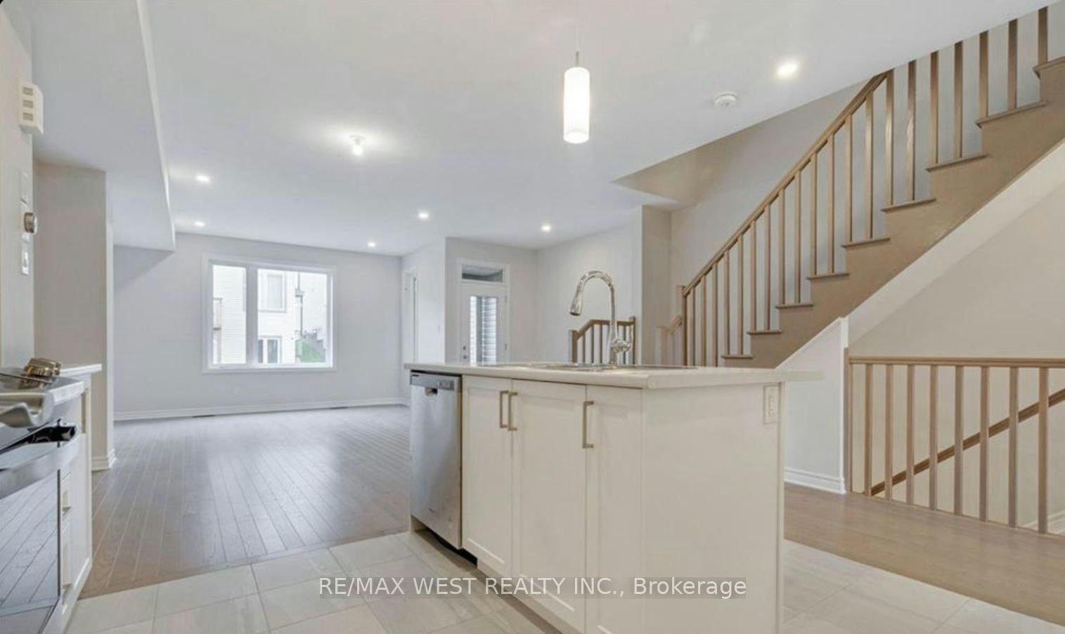 1026 Kijik Crescent, Ottawa, ON, K1X 1G6 - 7