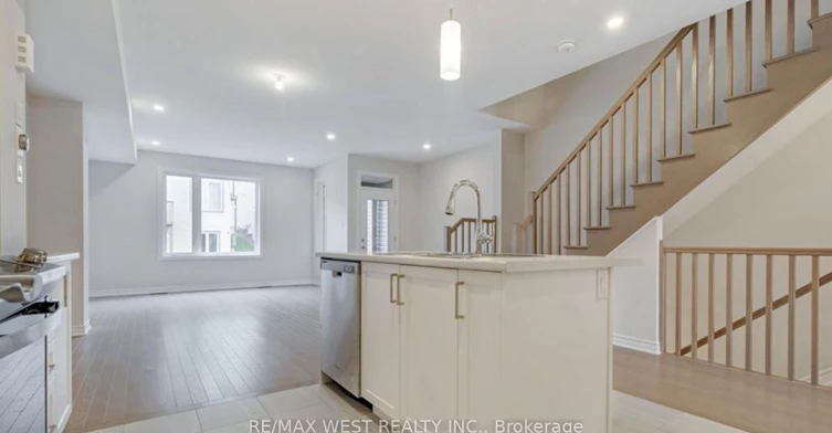1026 Kijik Crescent, Ottawa, ON, K1X 1G6 - 7