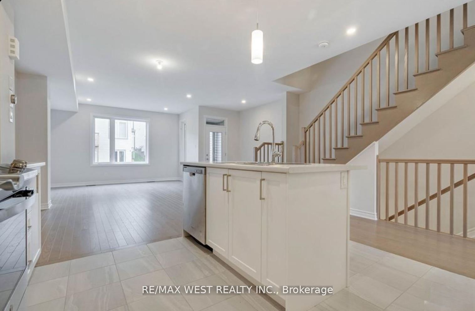 1026 Kijik Crescent, Ottawa, ON, K1X 1G6 - 7