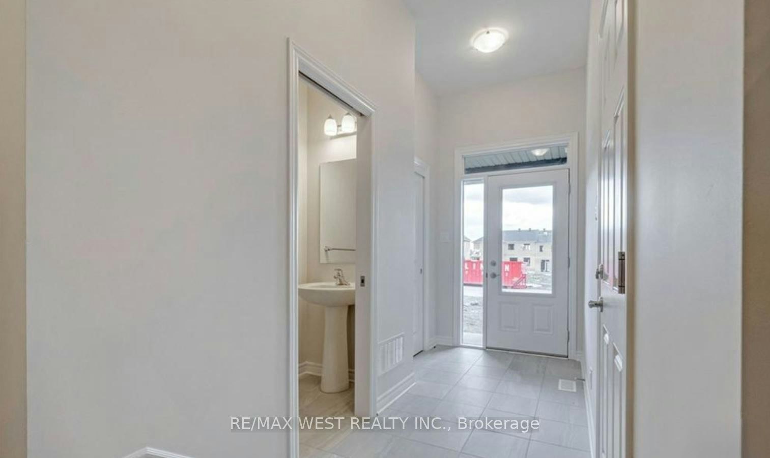 1026 Kijik Crescent, Ottawa, ON, K1X 1G6 - 3