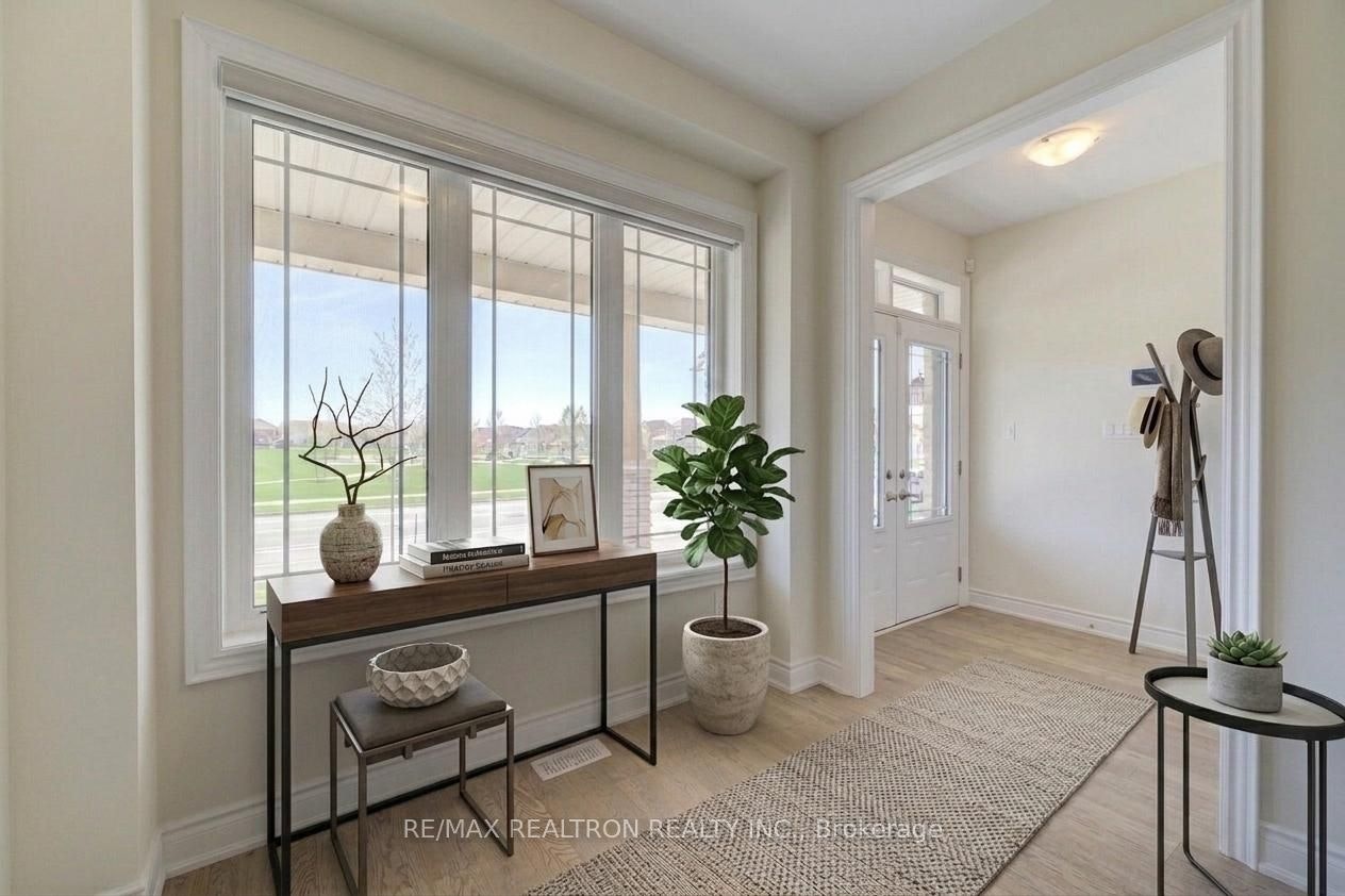 372 Blackburn Drive, Brantford, ON, N3T 5L5 - 5
