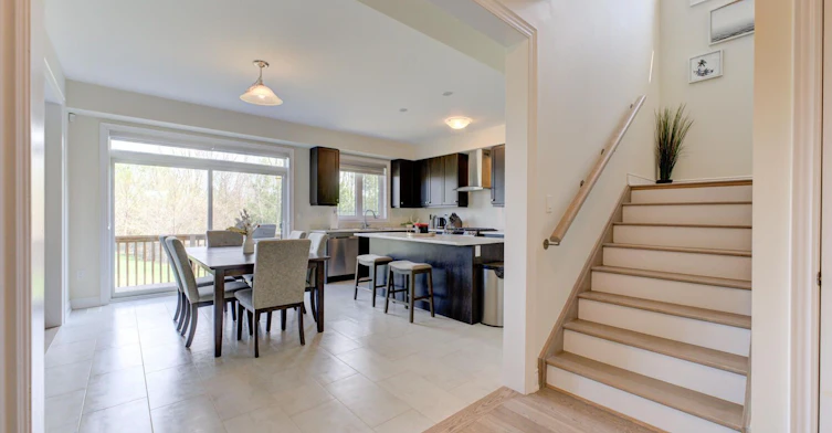 372 Blackburn Drive, Brantford, ON, N3T 5L5 - 6