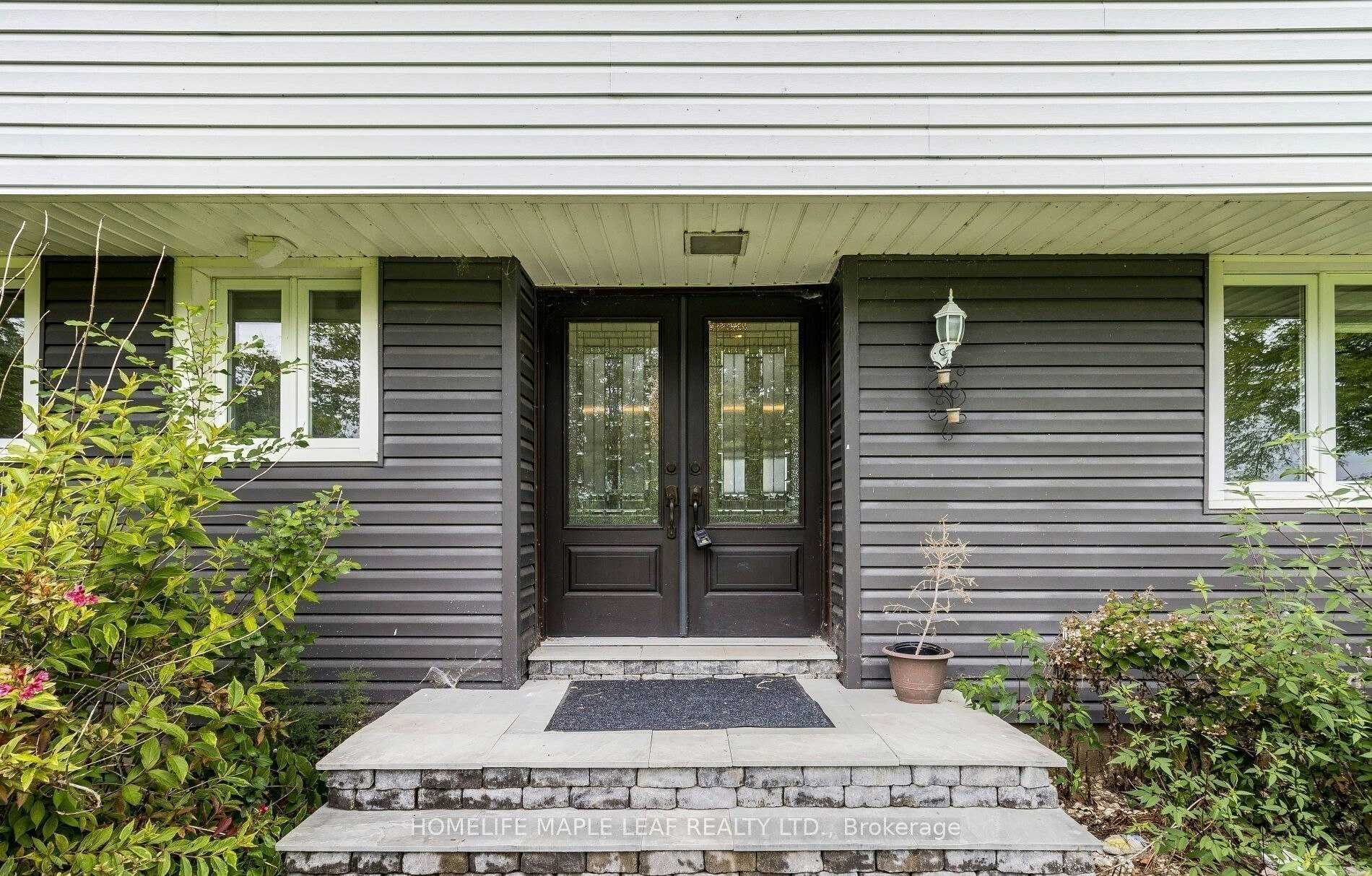 2815 Niagara River Parkway, Fort Erie, ON, L2A 5M4 - 2