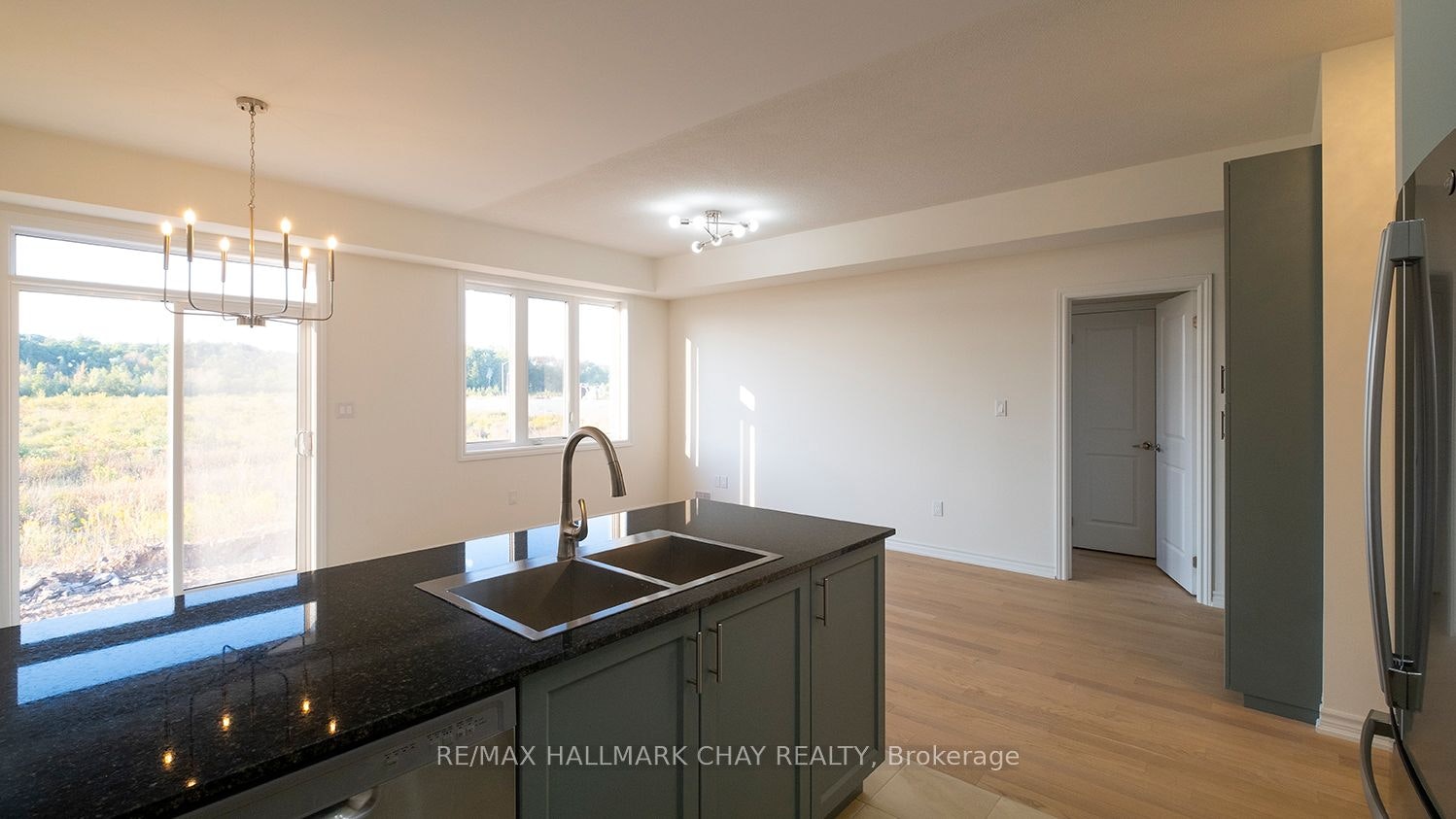 64 Hillcroft Way, Kawartha Lakes, ON, K0M 1A0 - 12