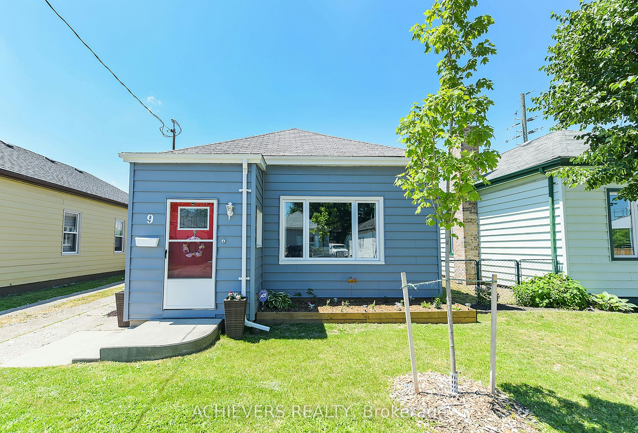 9 Pearl Street, London, ON, N5Z 1X1