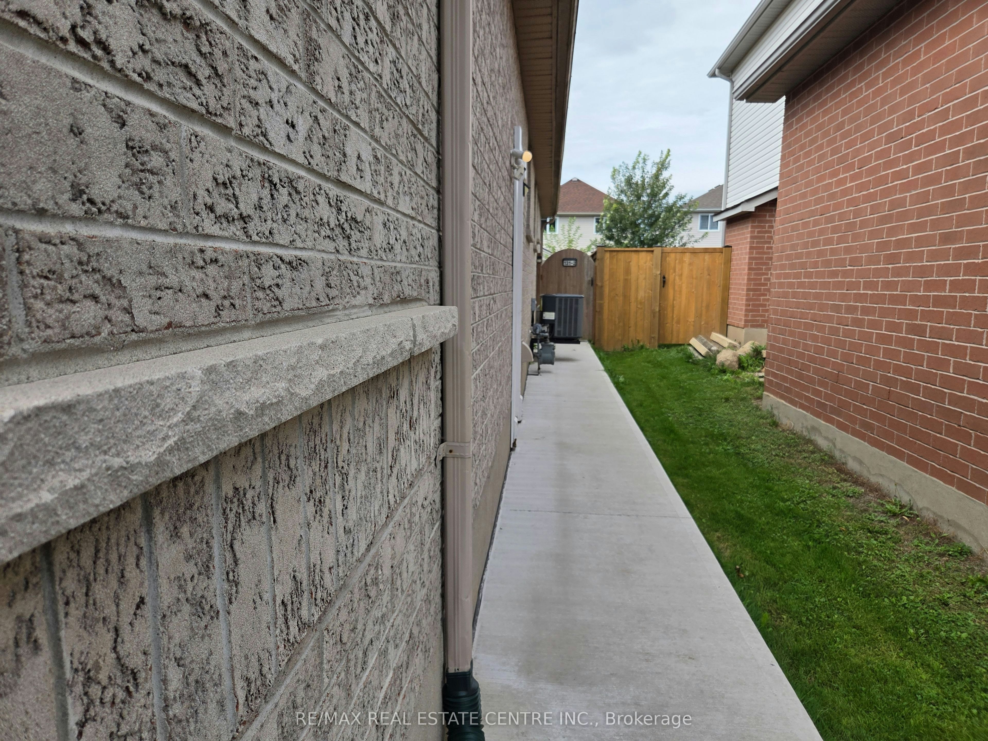 Basemen-131 Mcnichol Drive, Cambridge, ON, N1P 1E1 - 9