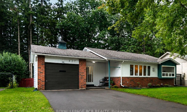 427 Pineview Gardens