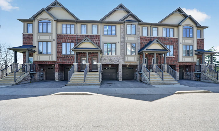 28-1169 Garner Road E